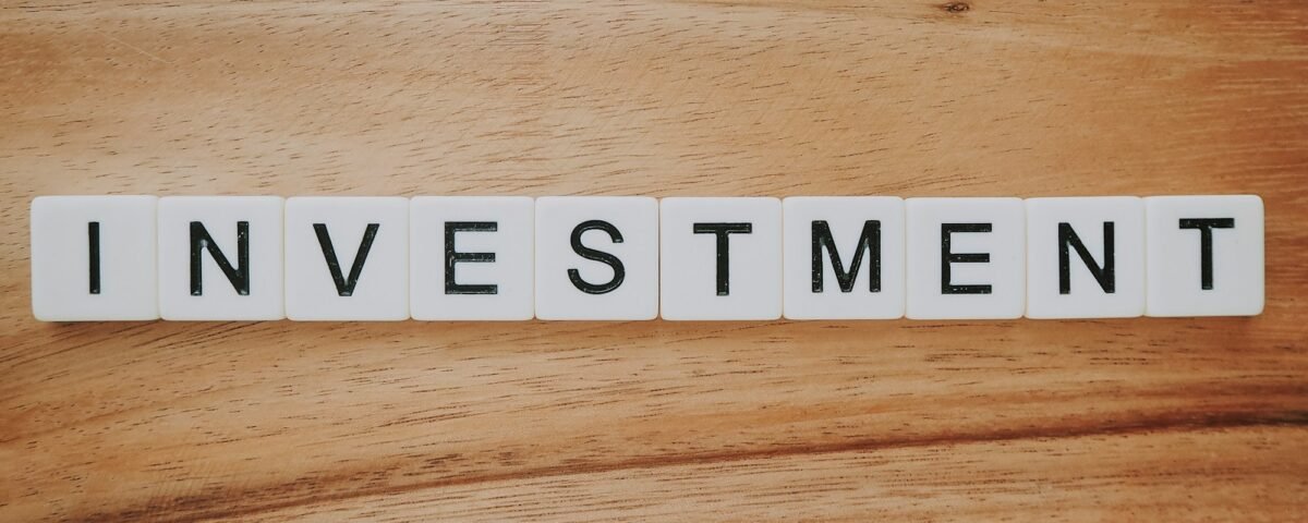 How do Investors Evaluate Startups?