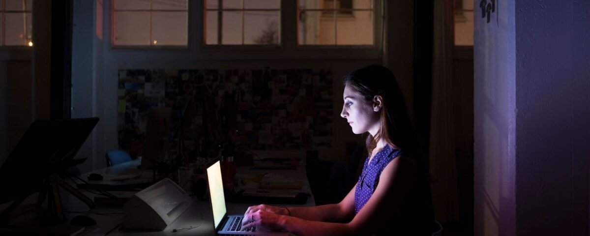 5 High-Paying Remote Night Jobs in 2024