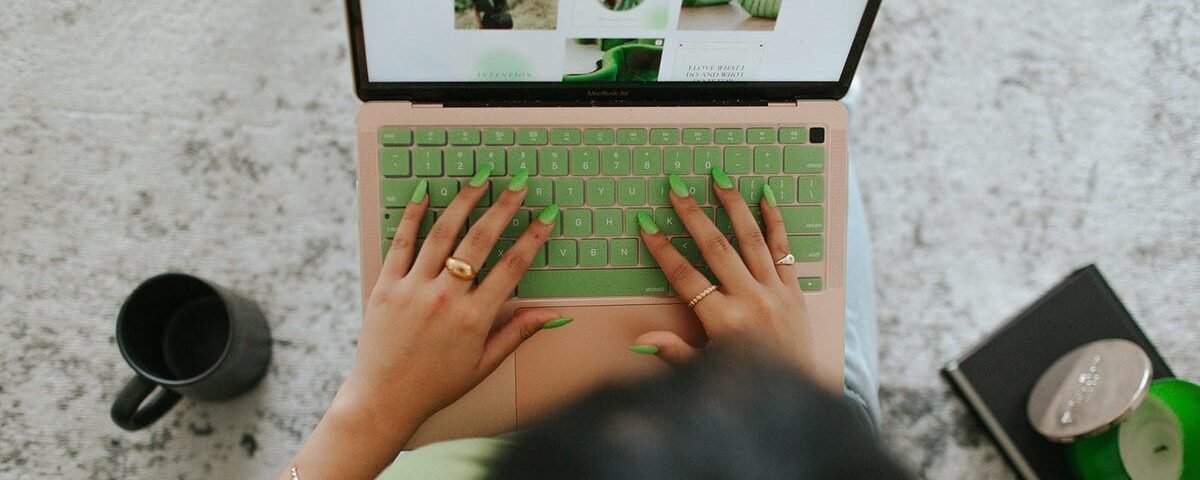 A Virtual Assistant Making K a Month Shares 11 Tools for Business