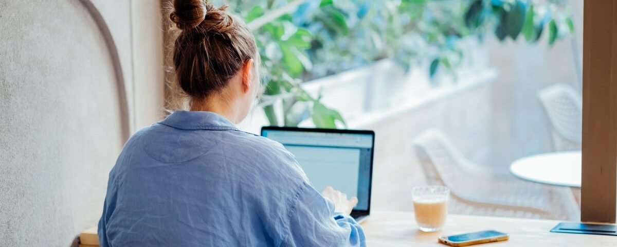 I Hired a Virtual Assistant After Realizing I Was Overwhelmed by Work