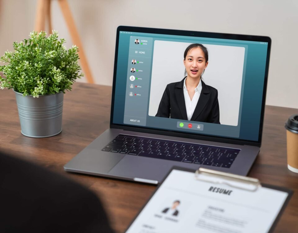 5 Remote Dream Jobs for Students to Earn Money at Home