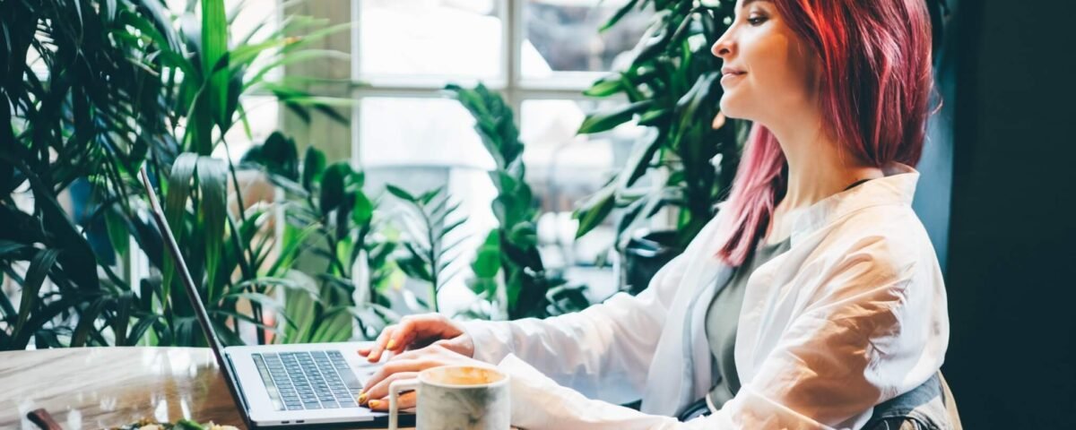 8 Work From Home Side Hustles You Can Start Right Now