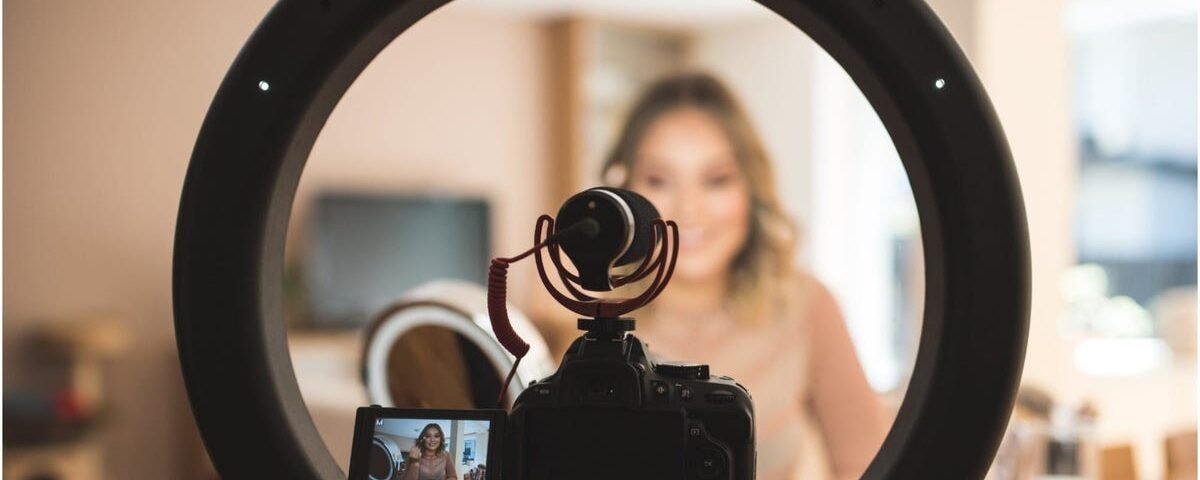 How an OnlyFans Virtual Assistant Earns 0K Yearly Revenue