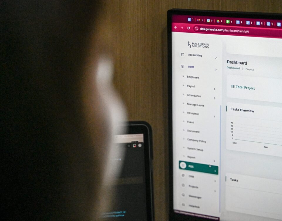 Filipinos see pathway from poverty with virtual assistant jobs