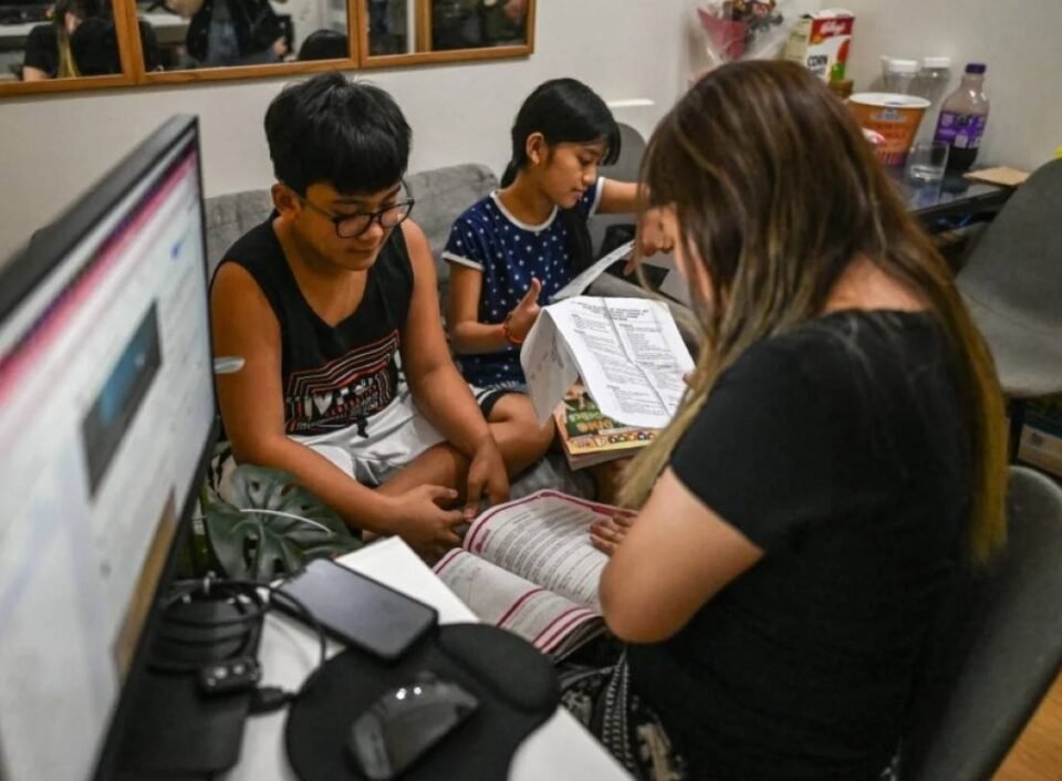 Filipinos seeing a pathway from poverty with virtual assistant jobs