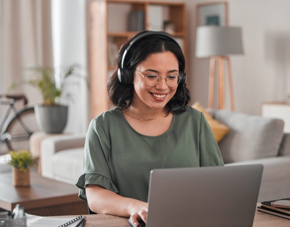 10 Companies With Jobs for Remote Virtual Assistants