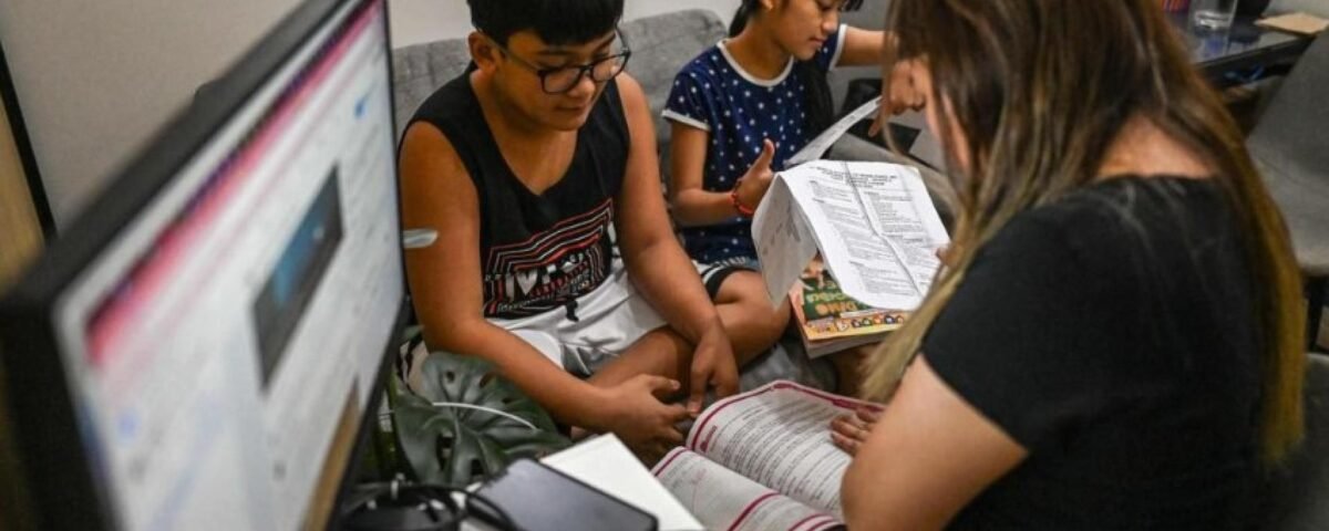 Filipinos Going Online to Become Virtual Assistants for Global Clients