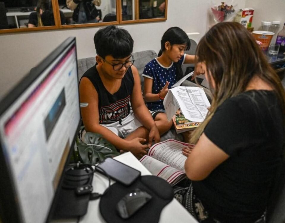 Filipinos Going Online to Become Virtual Assistants for Global Clients