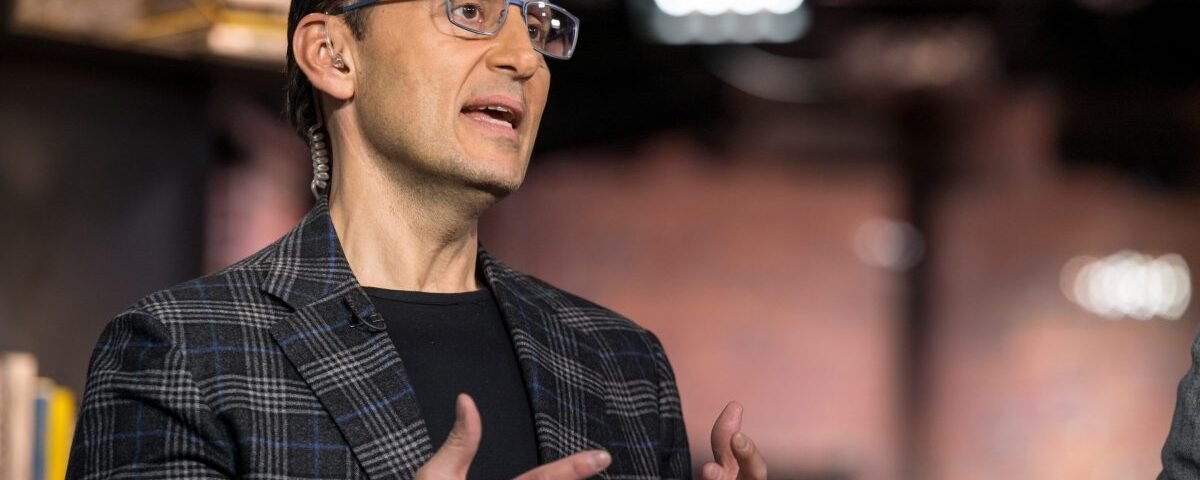 Intuit reveals new AI assistant after major investment